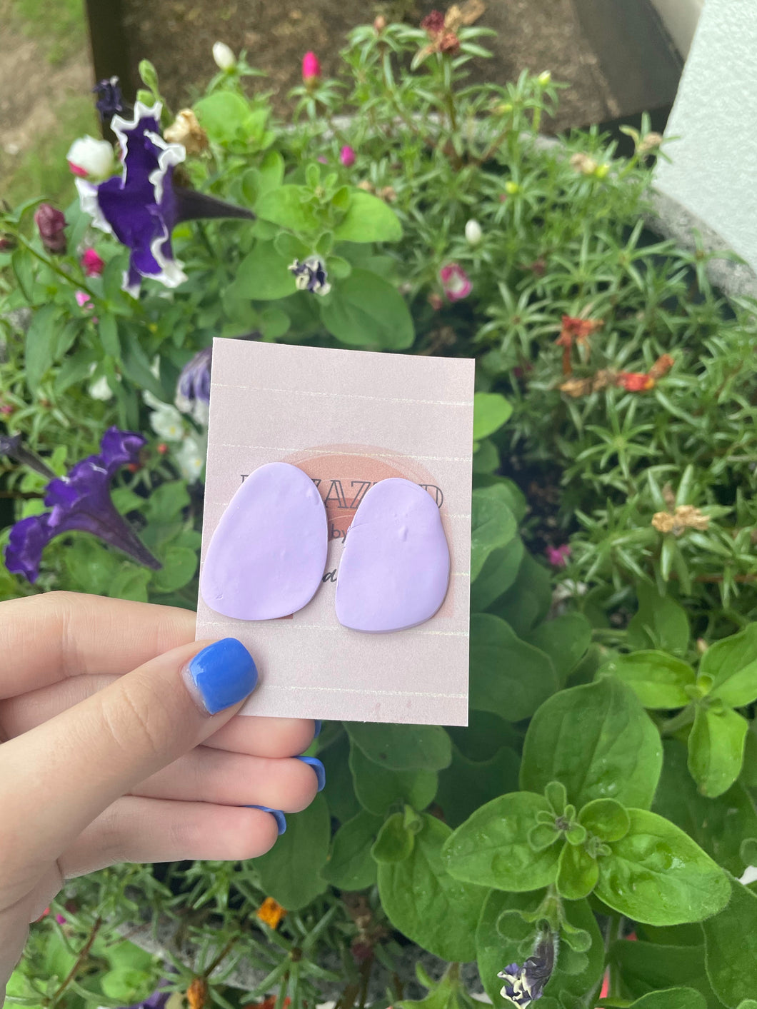 Large Statement Stud - lavender, matte